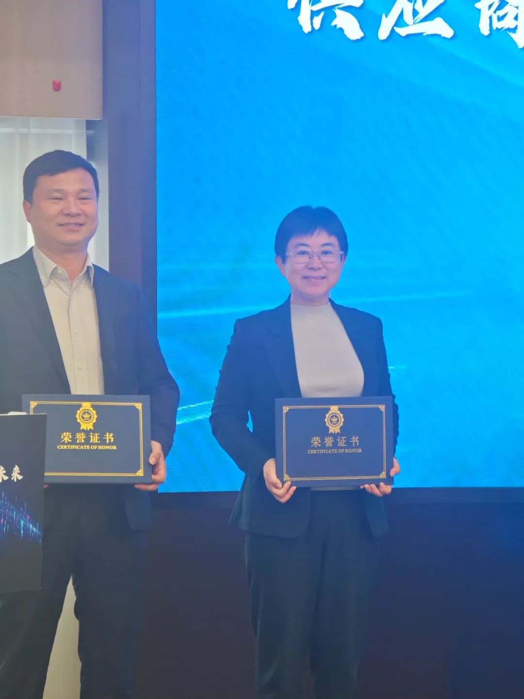 动态 | 不朽情缘评估梁彬出席浦东创投集团相助签约仪式，并作为资产评估供应商代表讲话